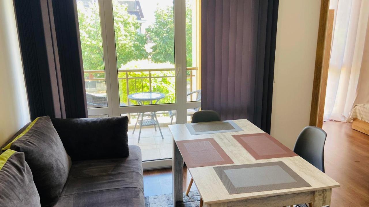 Апартамент- Вила Флоренс На 600 М От Плажа! Varna Exterior foto