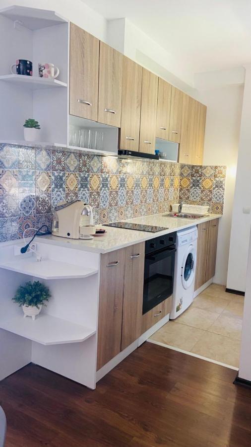 Апартамент- Вила Флоренс На 600 М От Плажа! Varna Exterior foto