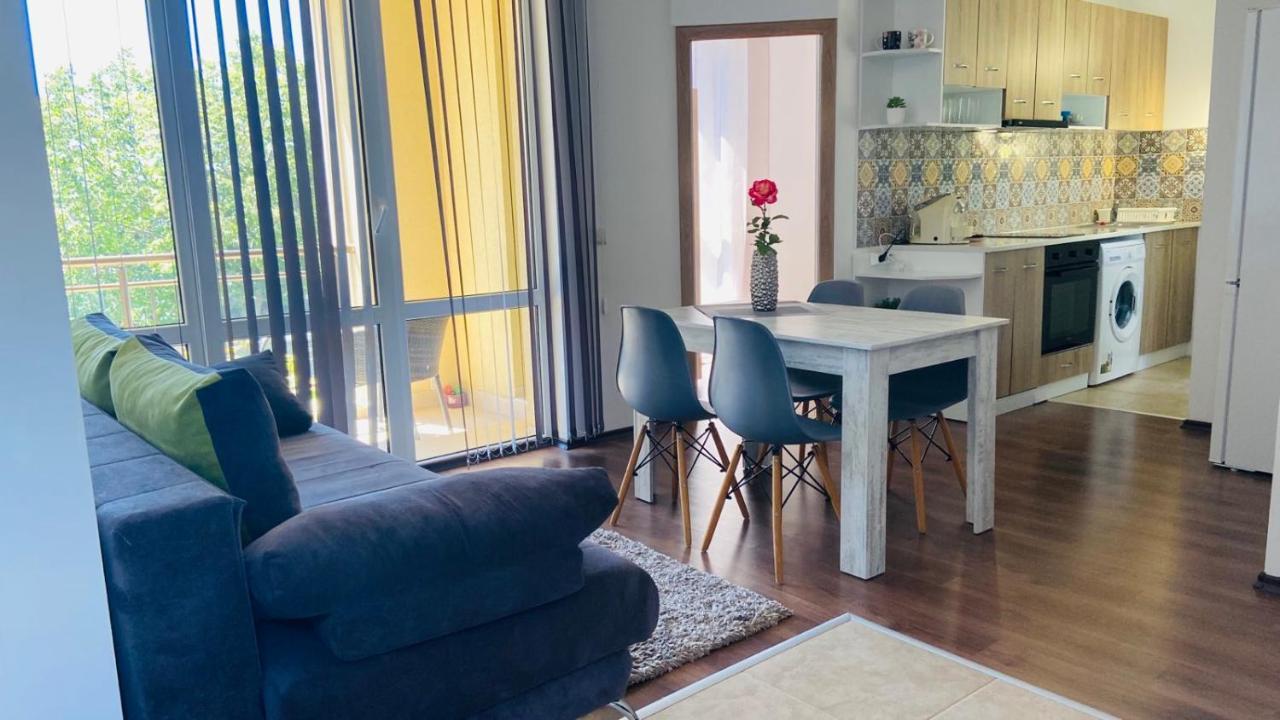 Апартамент- Вила Флоренс На 600 М От Плажа! Varna Exterior foto